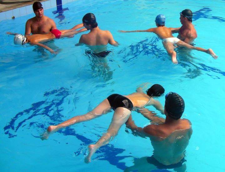 Inscrições abertas para curso gratuito de iniciação à natação para crianças