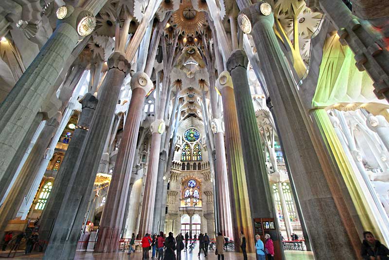 Exposição do arquiteto catalão Antoni Gaudí no Masc