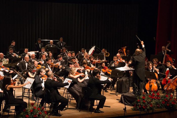 Orquestra Sinfônica de Santa Catarina abre a temporada 2016 com a "Sinfonia Novo Mundo"