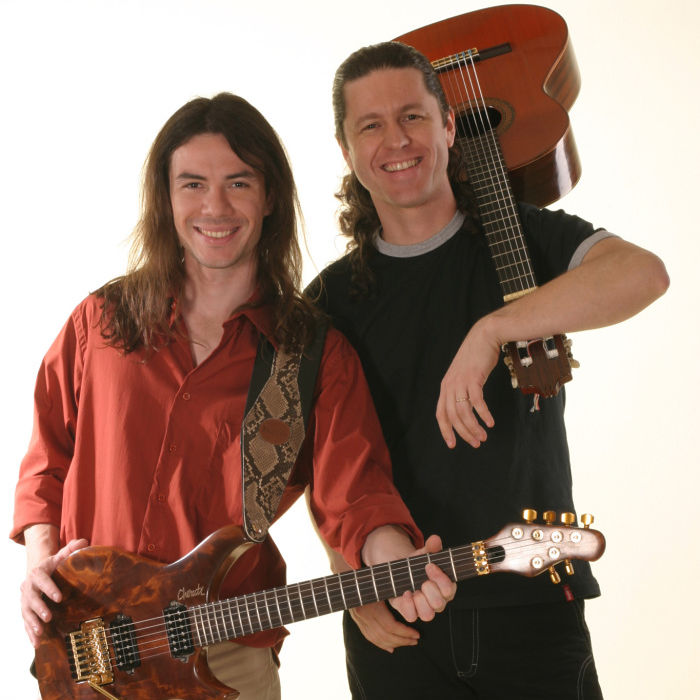 Show gratuito dos virtuoses da guitarra Daniel Sá e Frank Solari na Rede Sesc de Música