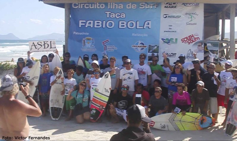 5ª etapa do Circuito ilha de Surf taça Fábio Bola, na praia do Morro das Pedras