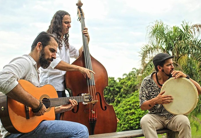 Grupo Música Orgânica lança CD "O dia do despertar" no palco do TAC 8 Em Ponto
