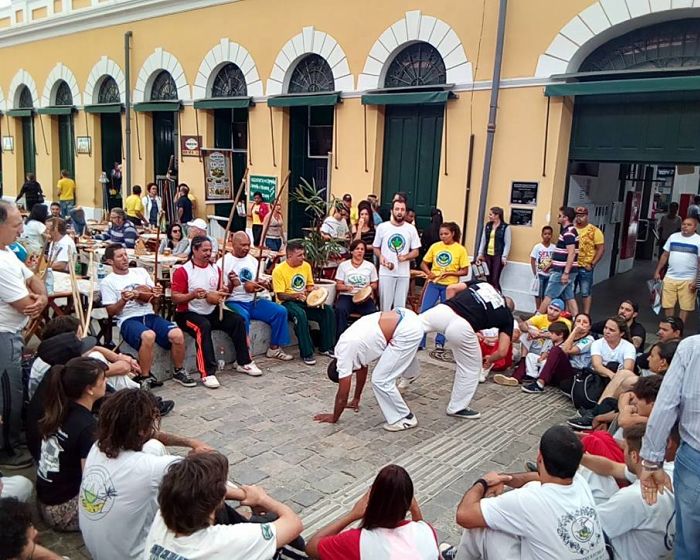 Projeto Capoeira da Ilha promove aulas gratuitas na UFSC