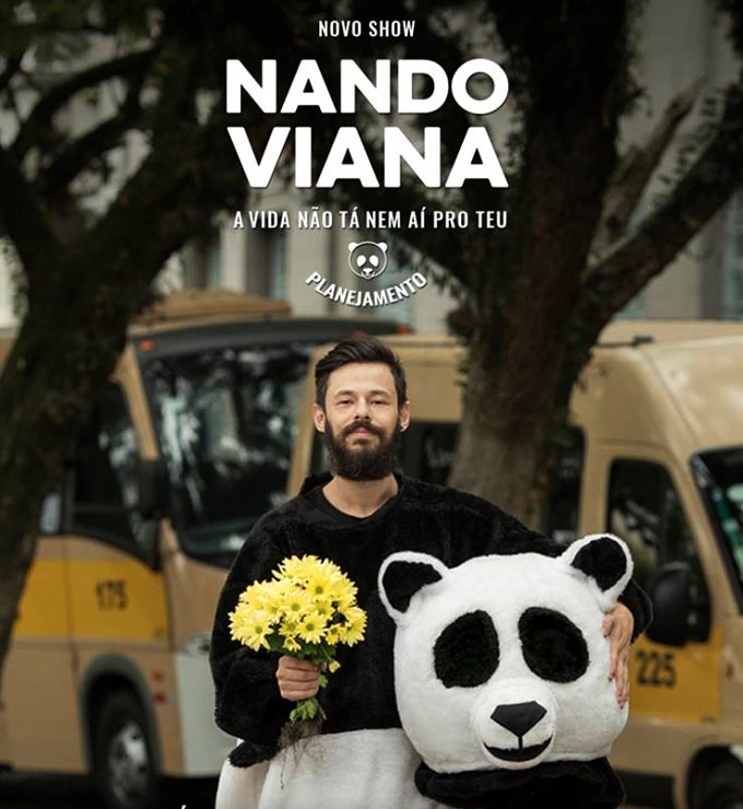 Nando Viana em stand-up comedy "A Vida não tá nem ai pro teu Planejamento"