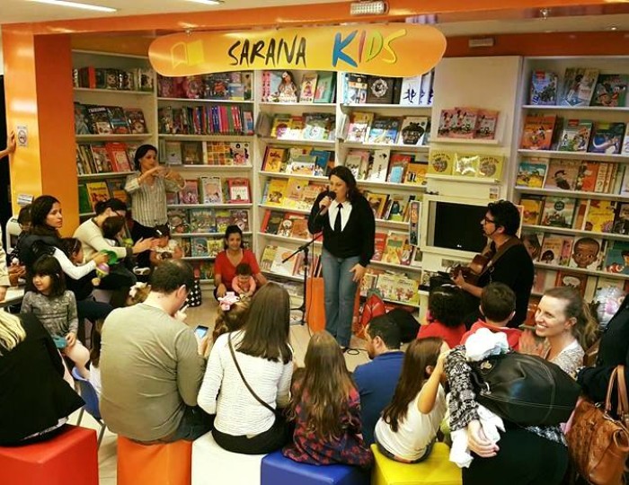 Hora da Criança com contação de histórias na Livraria Saraiva do Beiramar Shopping