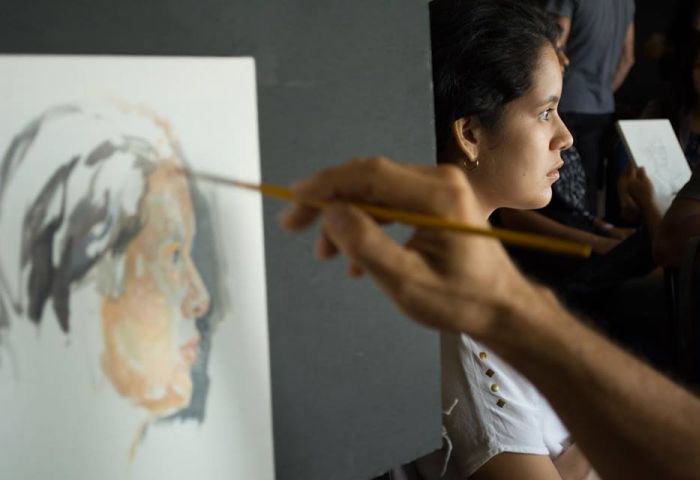 Udesc realiza aula aberta e workshop gratuitos sobre pintura de retratos com Ernesto Bonato