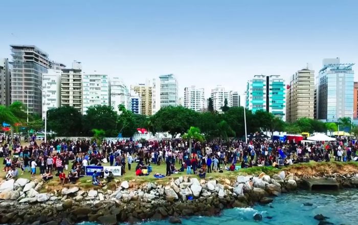 Floripa em Movimento na Beira Mar Norte com atividades gratuitas e música do projeto Odisseia