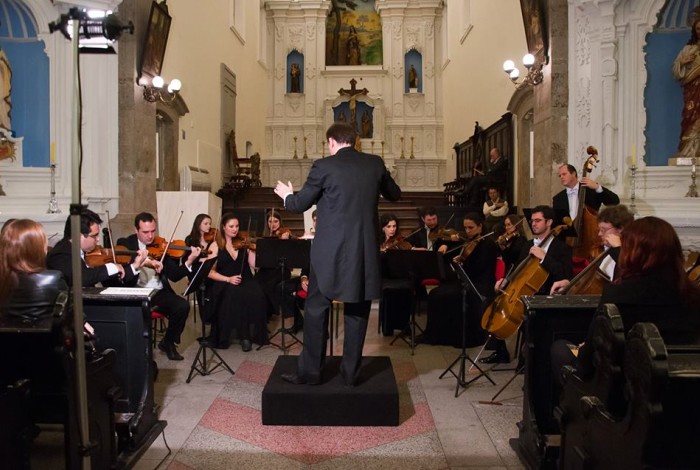 Camerata Florianópolis faz concerto gratuito de música clássica e natalina