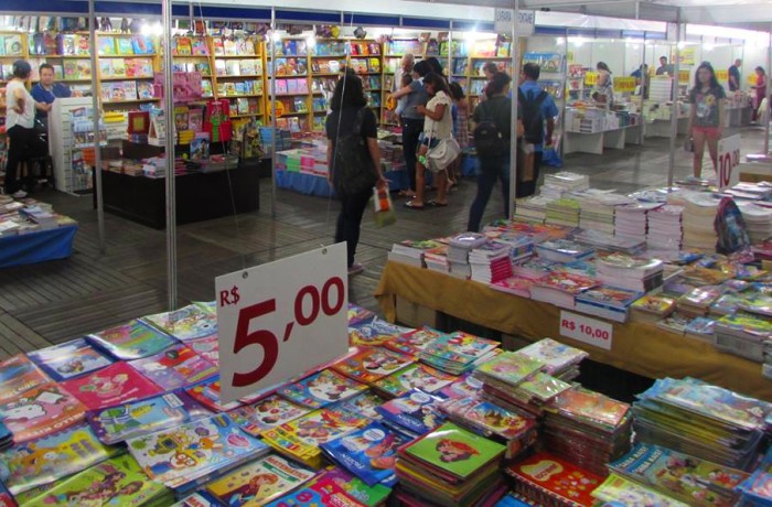 11ª Feira Catarinense do Livro com entrada franca e livros a partir de R$ 5,00