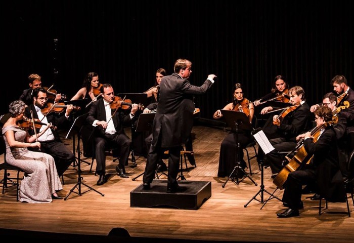 Concerto Barroco da Camerata Florianópolis com obras de Bach, Vivaldi e Sardelli