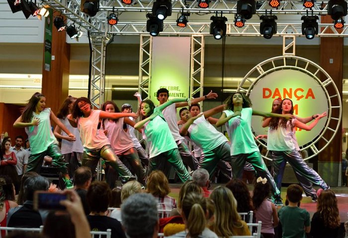 Dança em Cena terá cinco dias de atividades gratuitas com mais de 350 coreografias, espetáculos e workshops