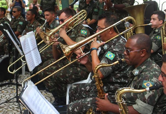 Banda do Exército faz apresentação gratuita em homenagem ao Dia do Soldado