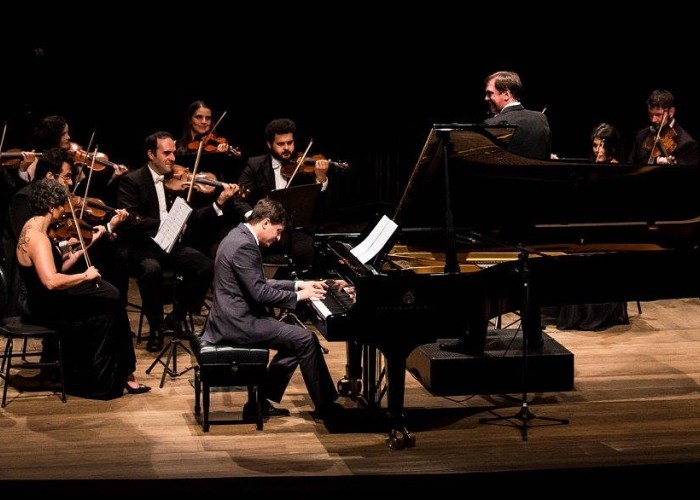 Concerto do pianista Luiz Zago e Camerata Florianópolis