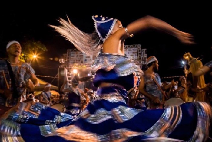 Ensaios abertos do Maracatu Arrasta Ilha para o Carnaval 2020